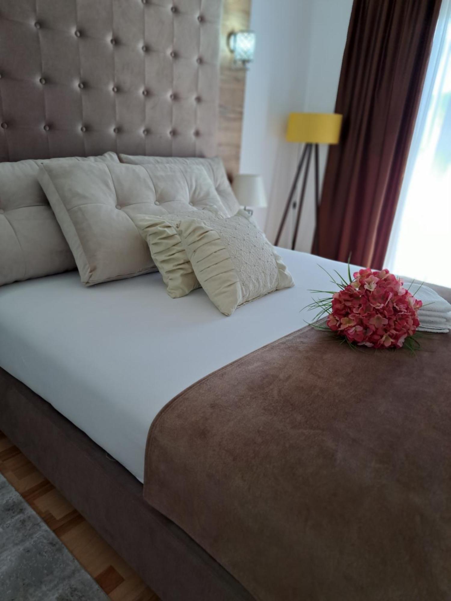 Apartments Pepdjonovic อุลซิน ภายนอก รูปภาพ